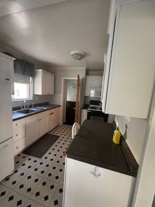 18762 Woodland St, Harper Woods, MI, 48225