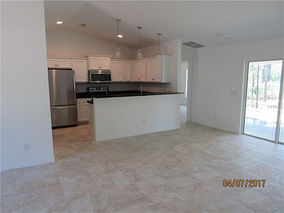 5th image of 2345 Garnet St