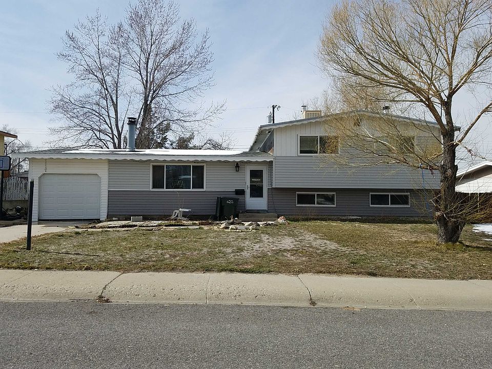1st image of 671 N Parkway Ave
