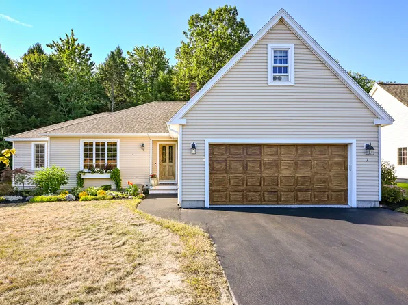 7 Kiara Lane #26, Gorham, ME 04038