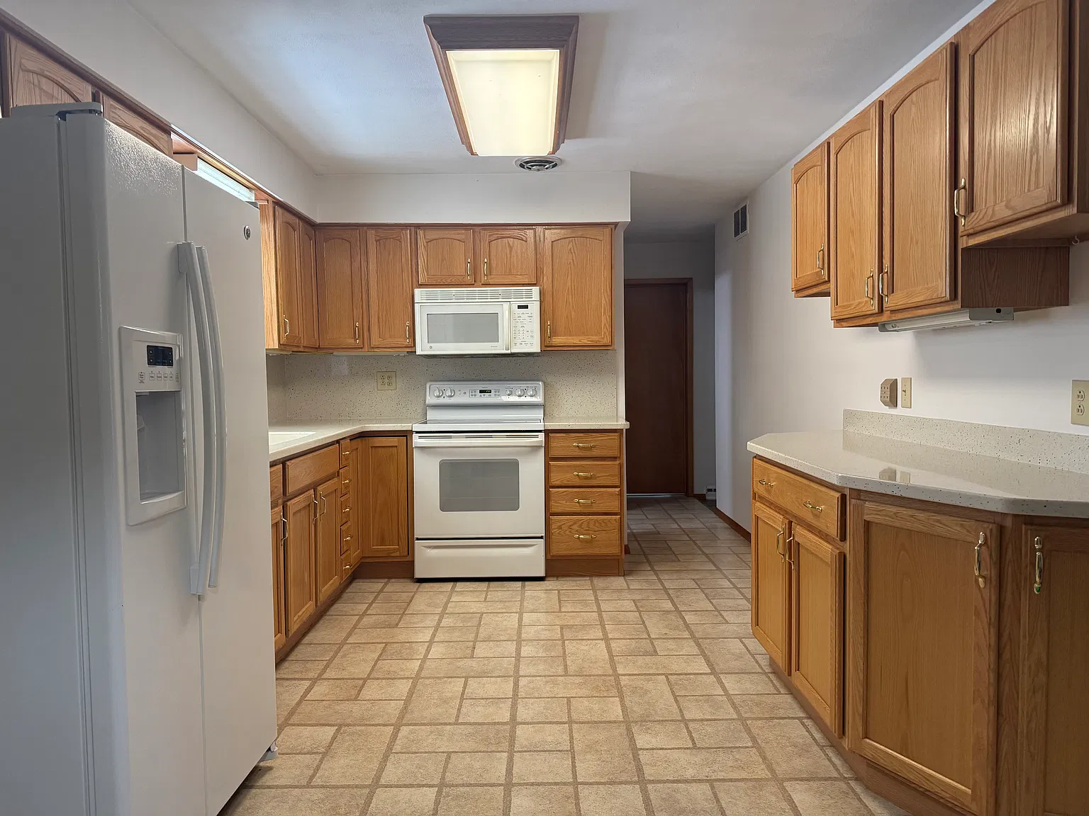 2 bed, 1440 sqft, $1,725 — Photo 2