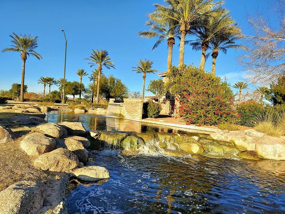 121 W Seaside Dr