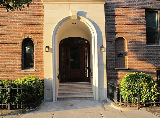 Rented by RealTegrity NY LLC | media 39
