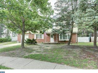 17 Windmill Dr, Clementon, NJ 08021