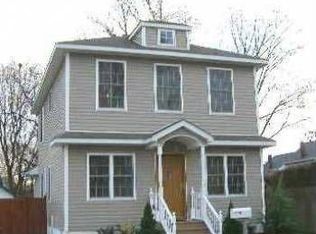 201 Herkimer St, Bellmore, NY 11710