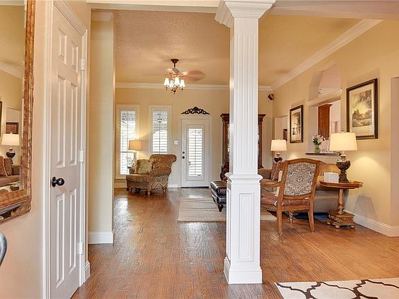 5th image of 3712 Arbordale Ln