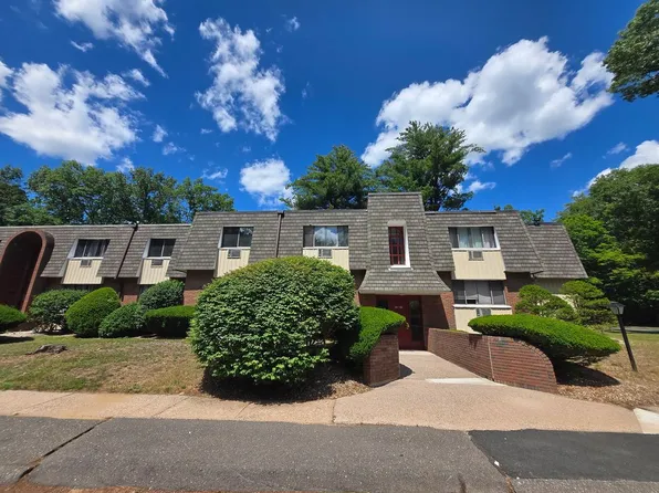 58 High Path Rd, Windsor, CT 06095