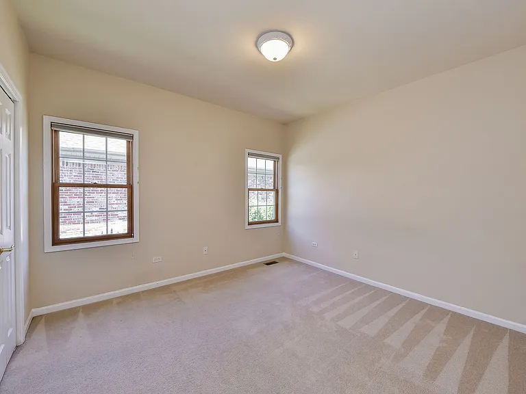 4N382 Mark Twain St — Photo 11