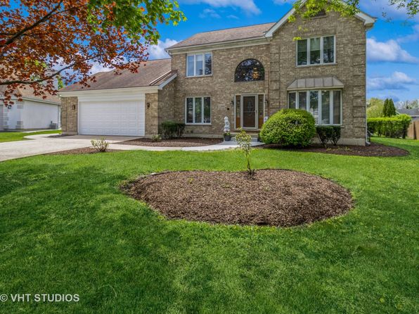 1188 Parkview Ct, Carol Stream, IL 60188