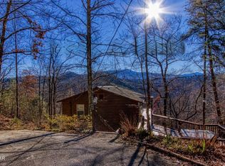 2644 Overholt Trl, Sevierville, TN 37862