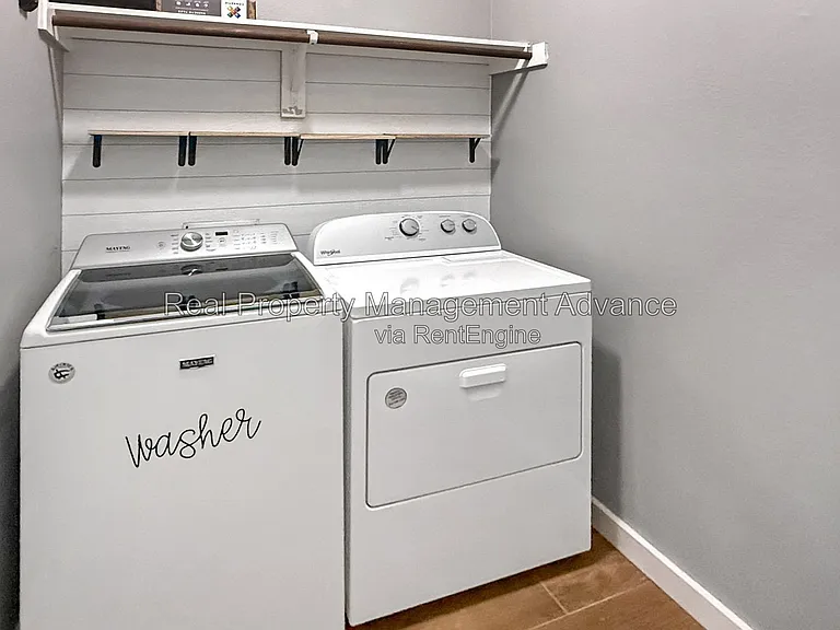 512 Winchester Dr — Photo 20
