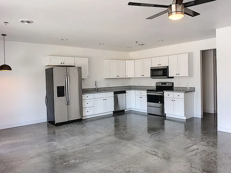 505 N Sheridan Ave — Photo 5