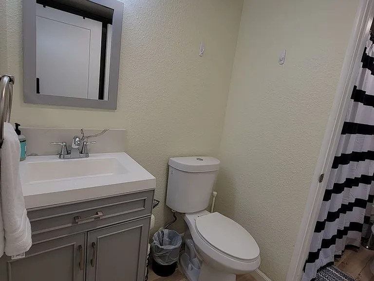 140 Uwapo Rd #28-104 — Photo 16