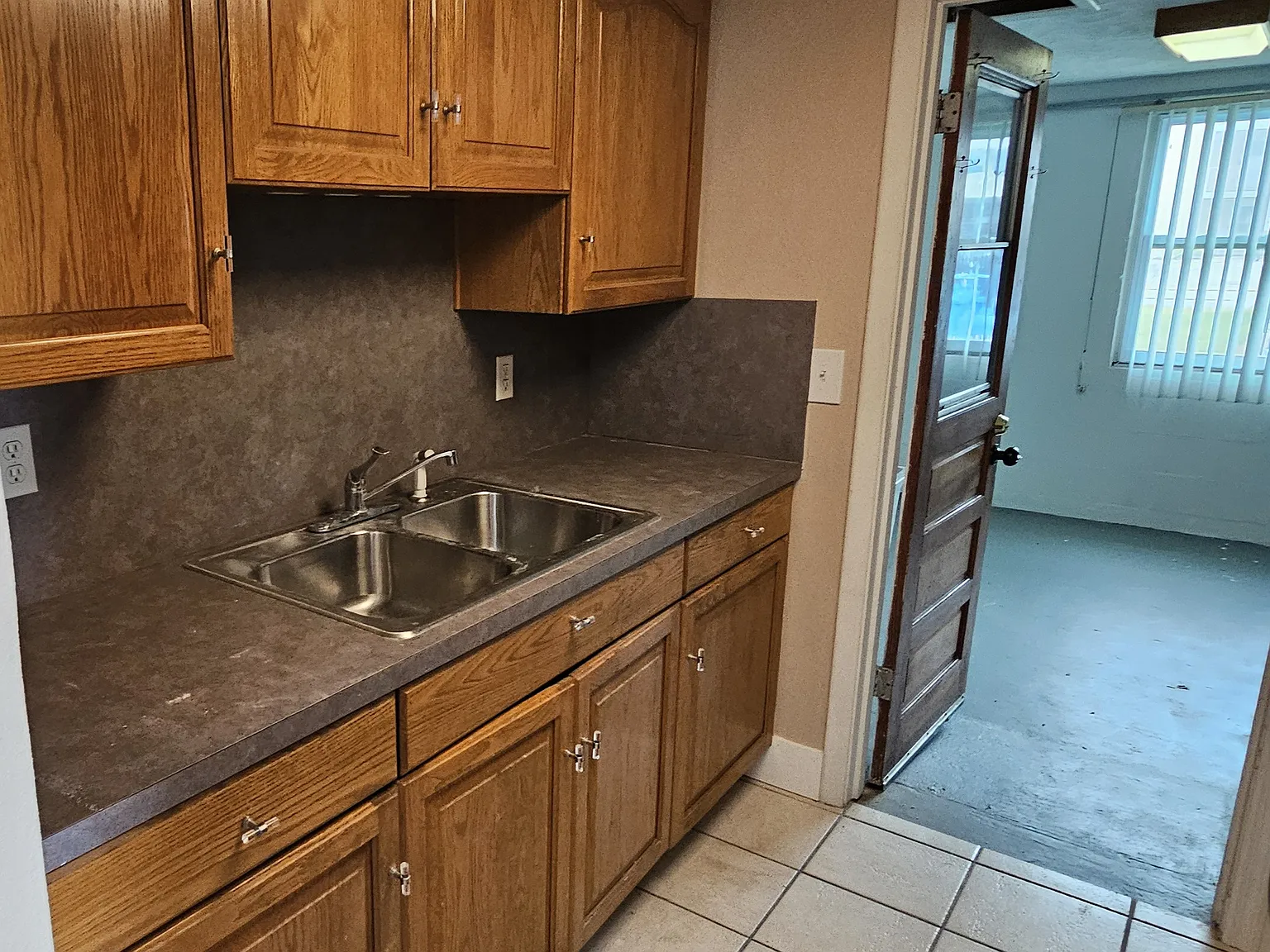 2 bed, 722 sqft, $1,500 — Photo 3