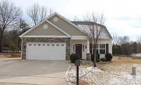 1st image of 211 Goldfinch Ct