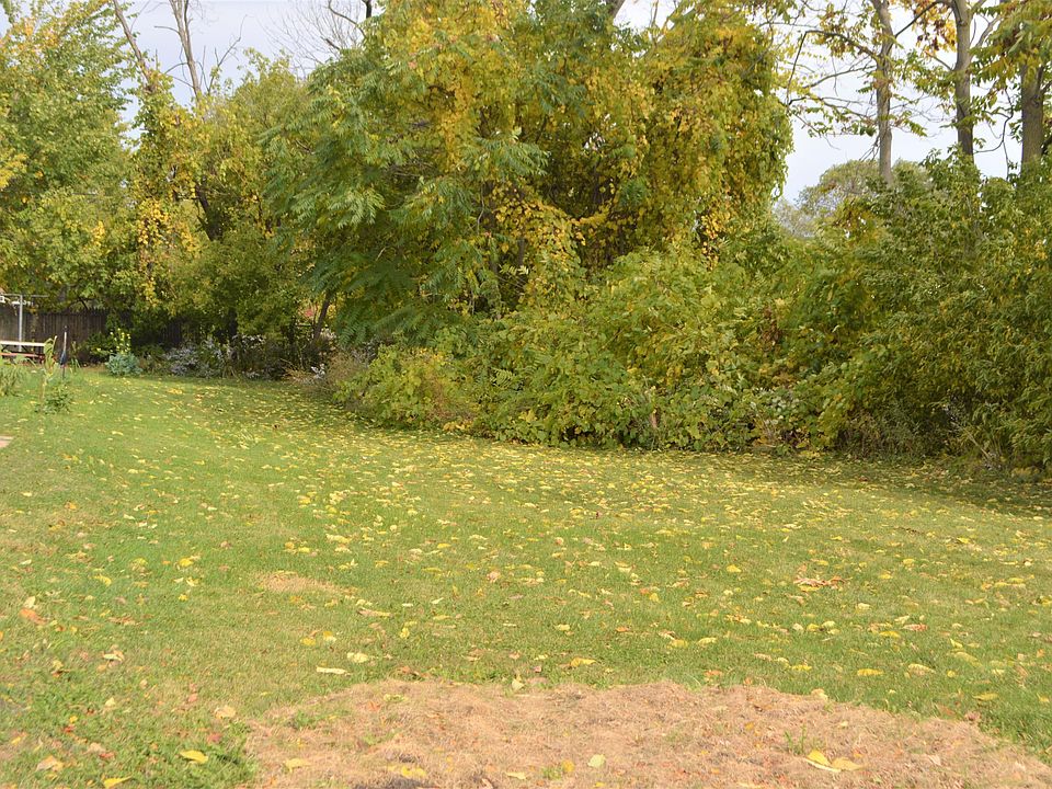 2nd image of 1610 52nd St