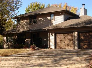 2845 Bridgeview Ter, Eagan, MN 55121