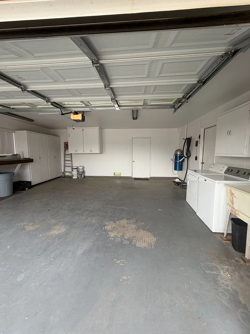 Charming House For Rent — Photo 3