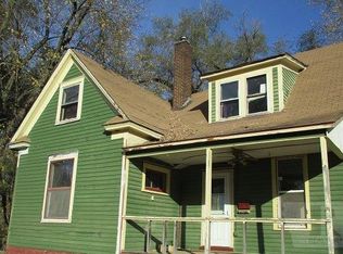 221 W Maple Ave, Ottumwa, IA 52501