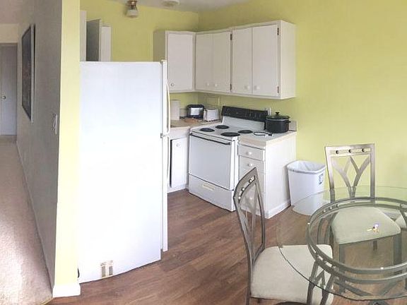 3rd image of 6500 35th Ave NE APT 12