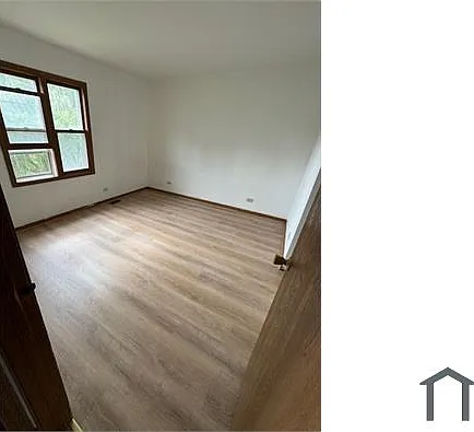 324 N Jackson St — Photo 10