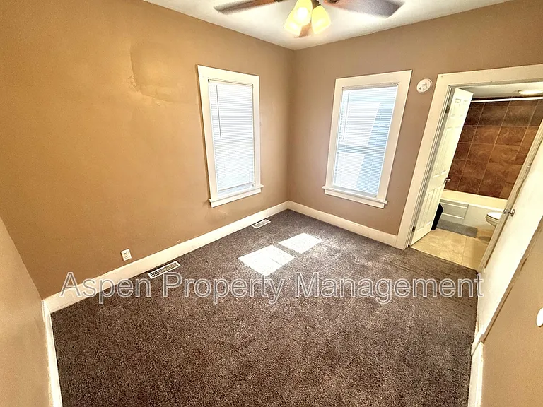 2110 S Central Ave — Photo 5
