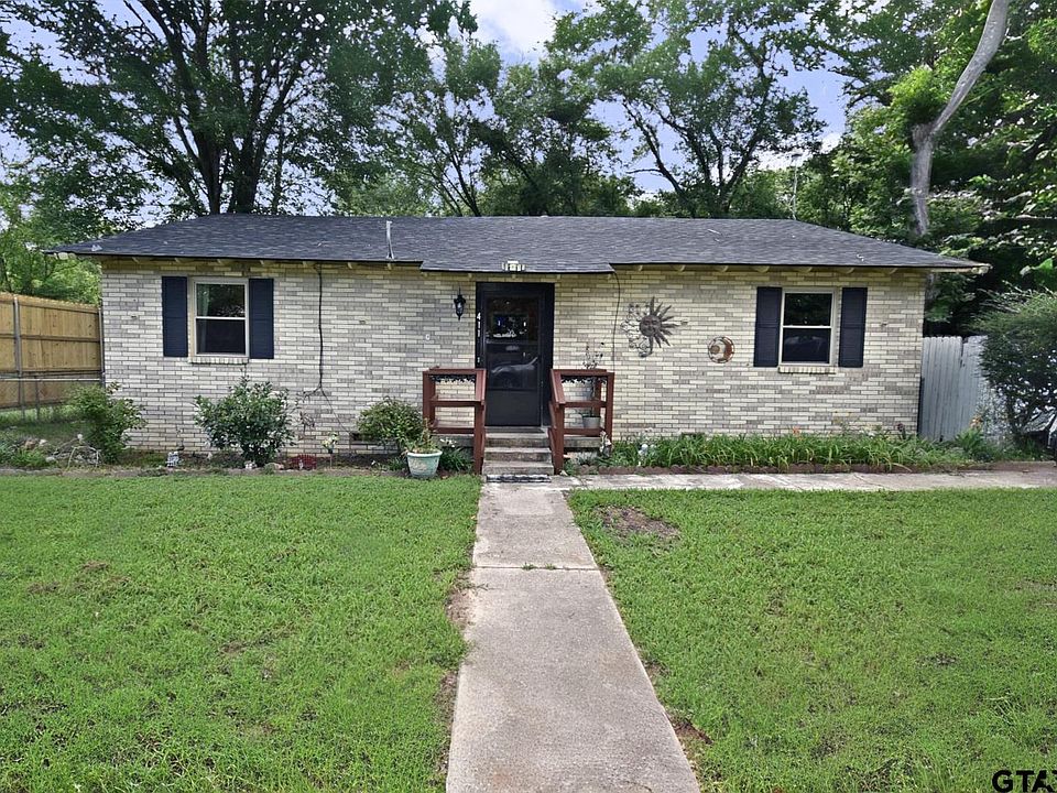 1st image of 411 N Winnsboro St