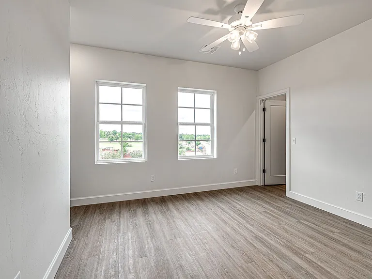 29595 E Ridge Rd #B — Photo 34