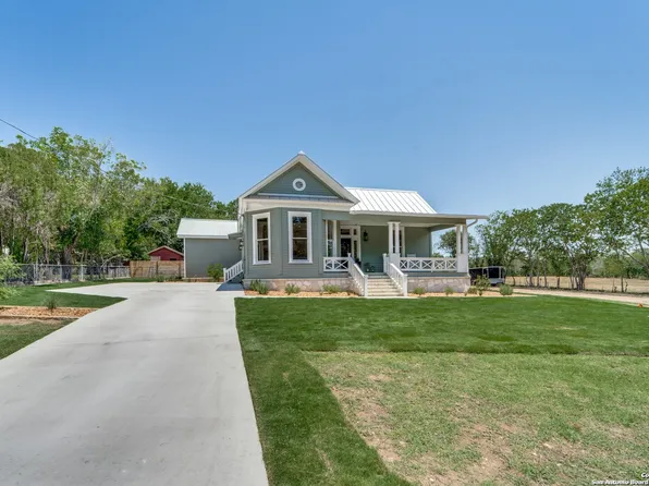 1006 High, Comfort, TX 78013