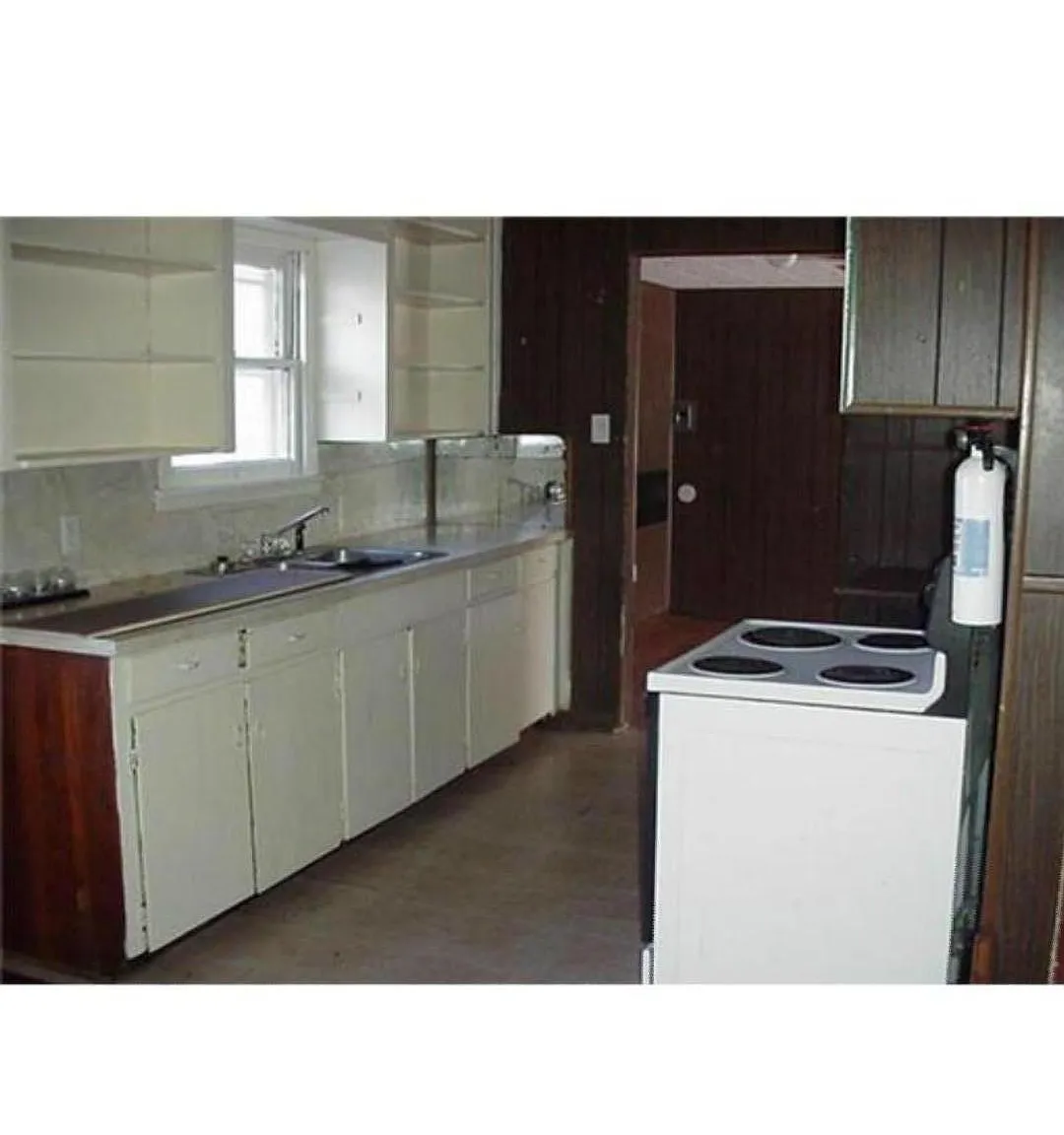 1129 Nancy St — Photo 2