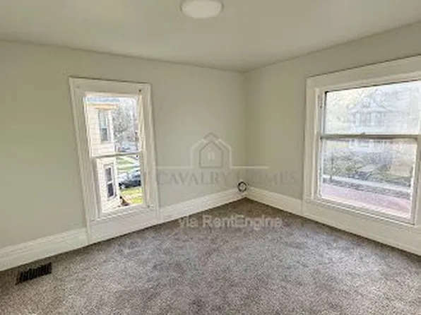 45 Oakdale Ave, Akron, OH 44302