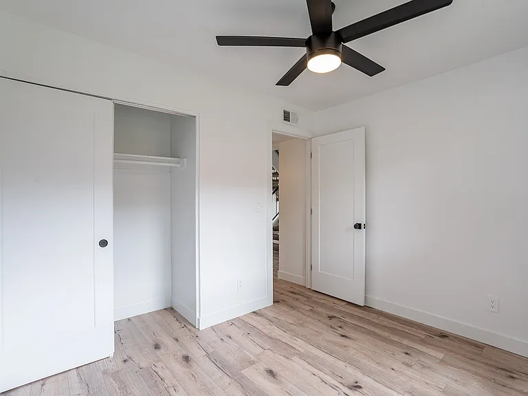 3909 S Mill Ave — Photo 33