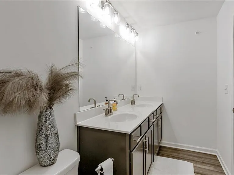 4140 Kingsbere Way — Photo 17