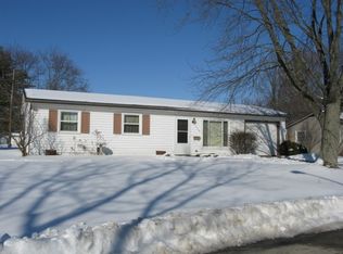 119 S Park Ln, Butler, IN 46721