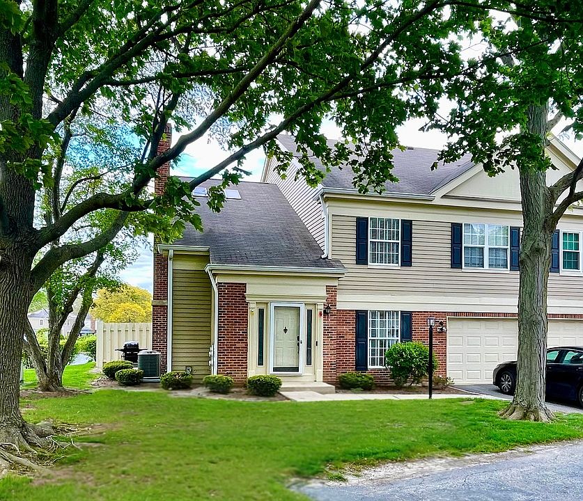 1st image of 110 Bent Creek Ct