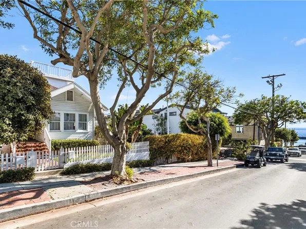 214 Dahlia Ave, Corona Del Mar, CA 92625
