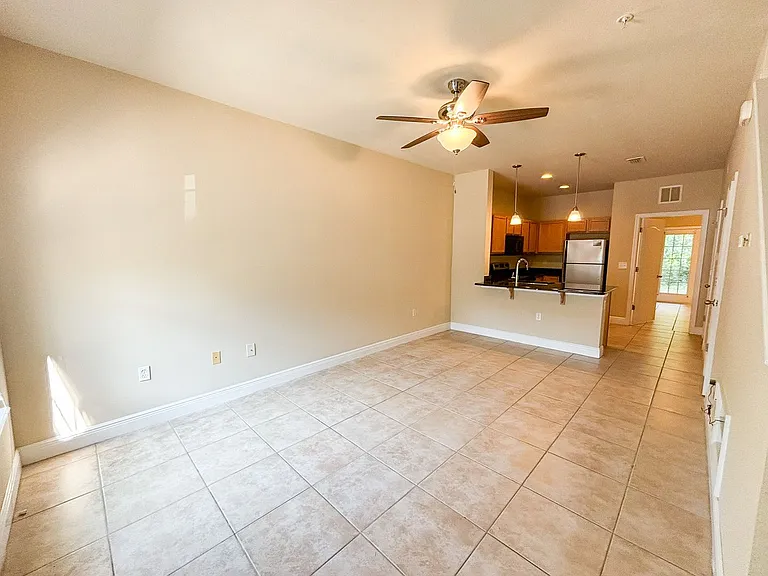 2946 SW 35th Pl #40 — Photo 3