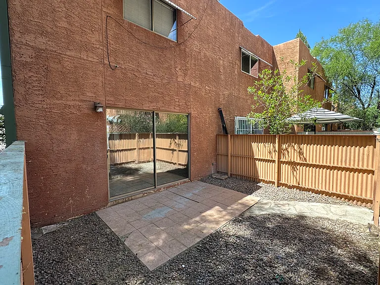 2950 N Alvernon Way #2106 — Photo 23