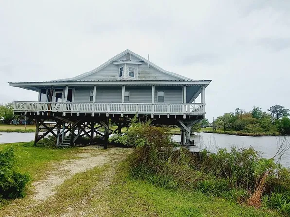7243 Pirates Cv, Sulphur, LA 70665