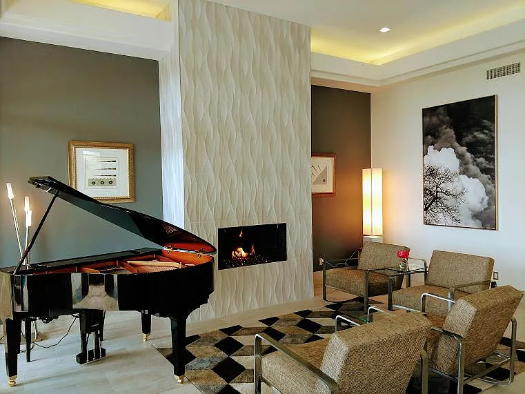 A variety of lighting options for every mood