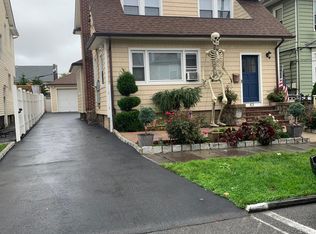 43 Jackson St, New Rochelle, NY 10801