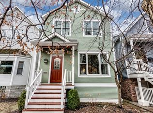 3927 N Hermitage Ave, Chicago, IL 60613