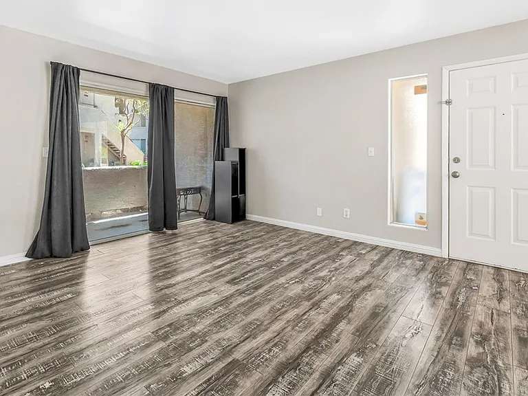 3060 Tarpon Dr #102 — Photo 5