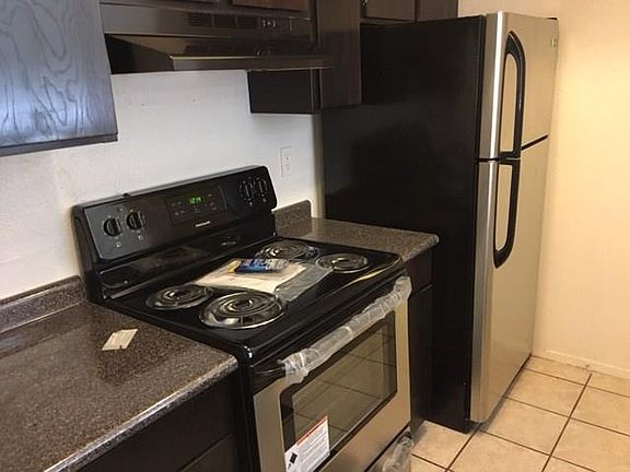 2nd image of 4043 Country Club Dr W