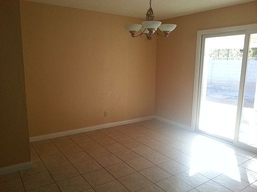 3rd image of 415 Monmouth Ct