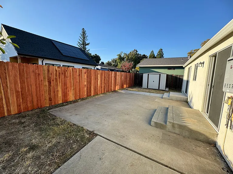 640 Todhunter Ave — Photo 16
