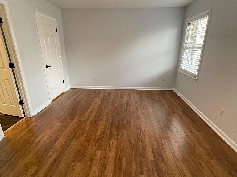 1506 Wenwood Ct — Photo 4
