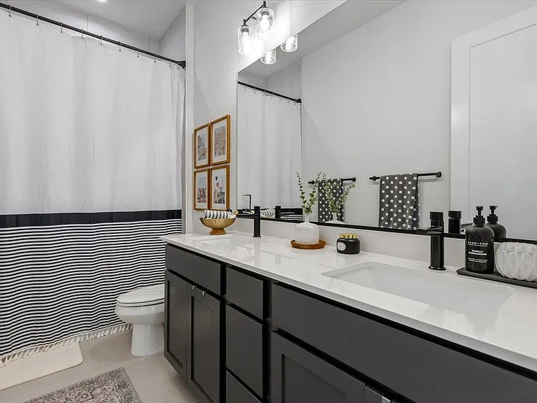 101 Onion Creek Ln — Photo 27