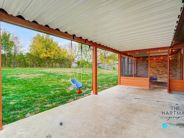 2200 Matrena Dr — Photo 37