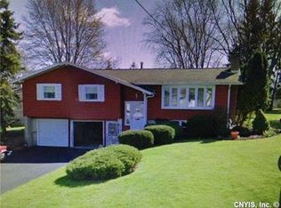 15 Ardencrest Rd, Liverpool, NY 13090